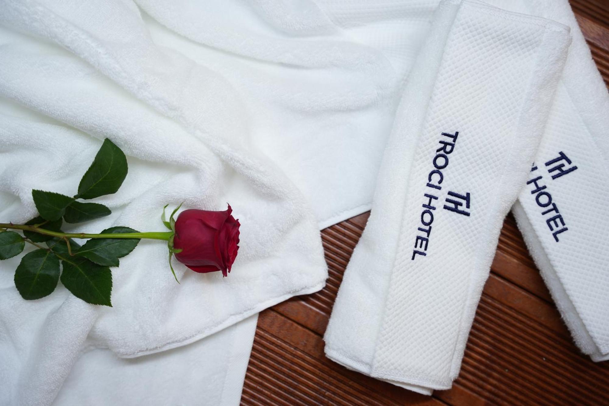 Troci Hotel Kamez Luaran gambar
