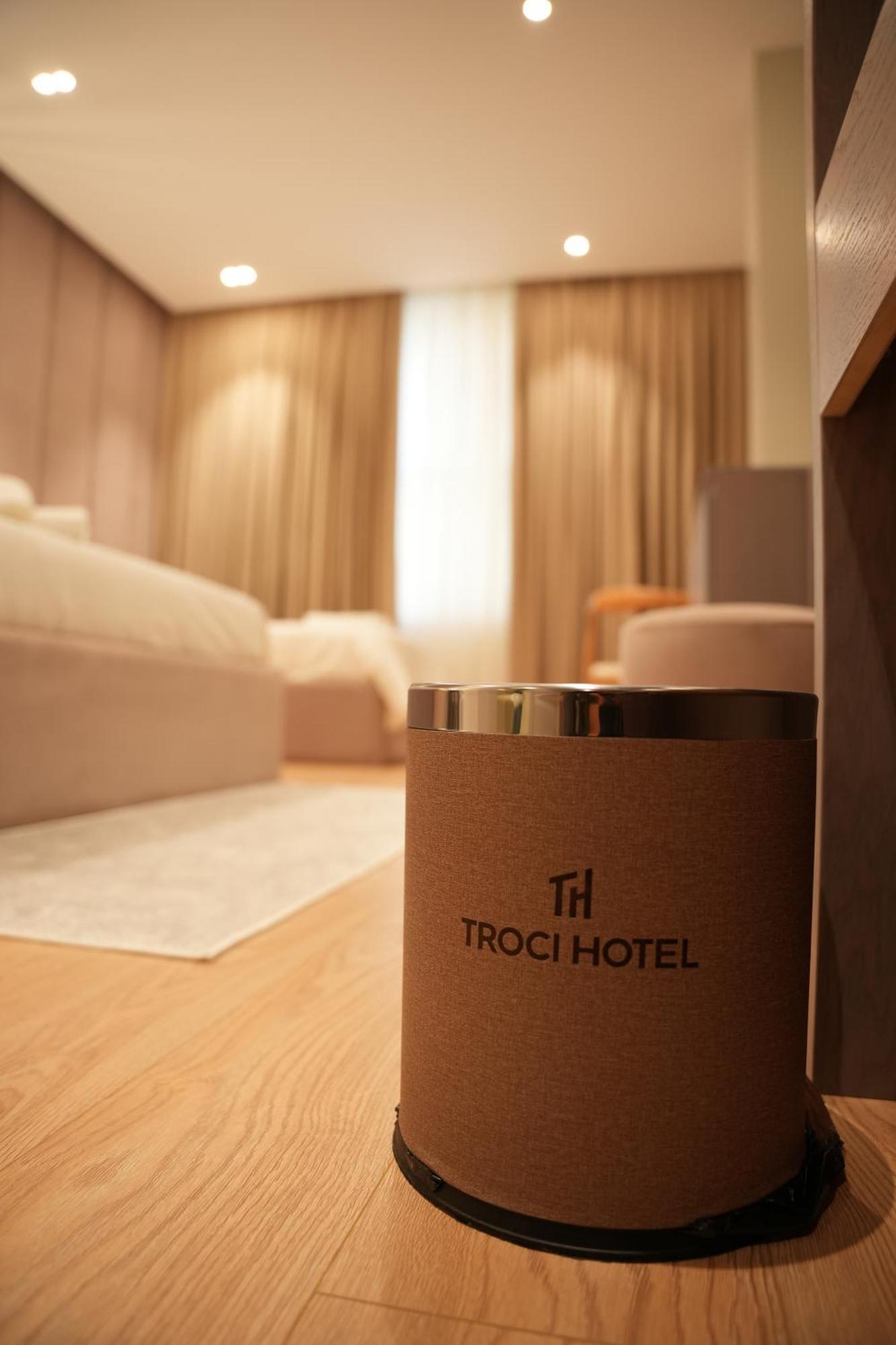 Troci Hotel Kamez Luaran gambar