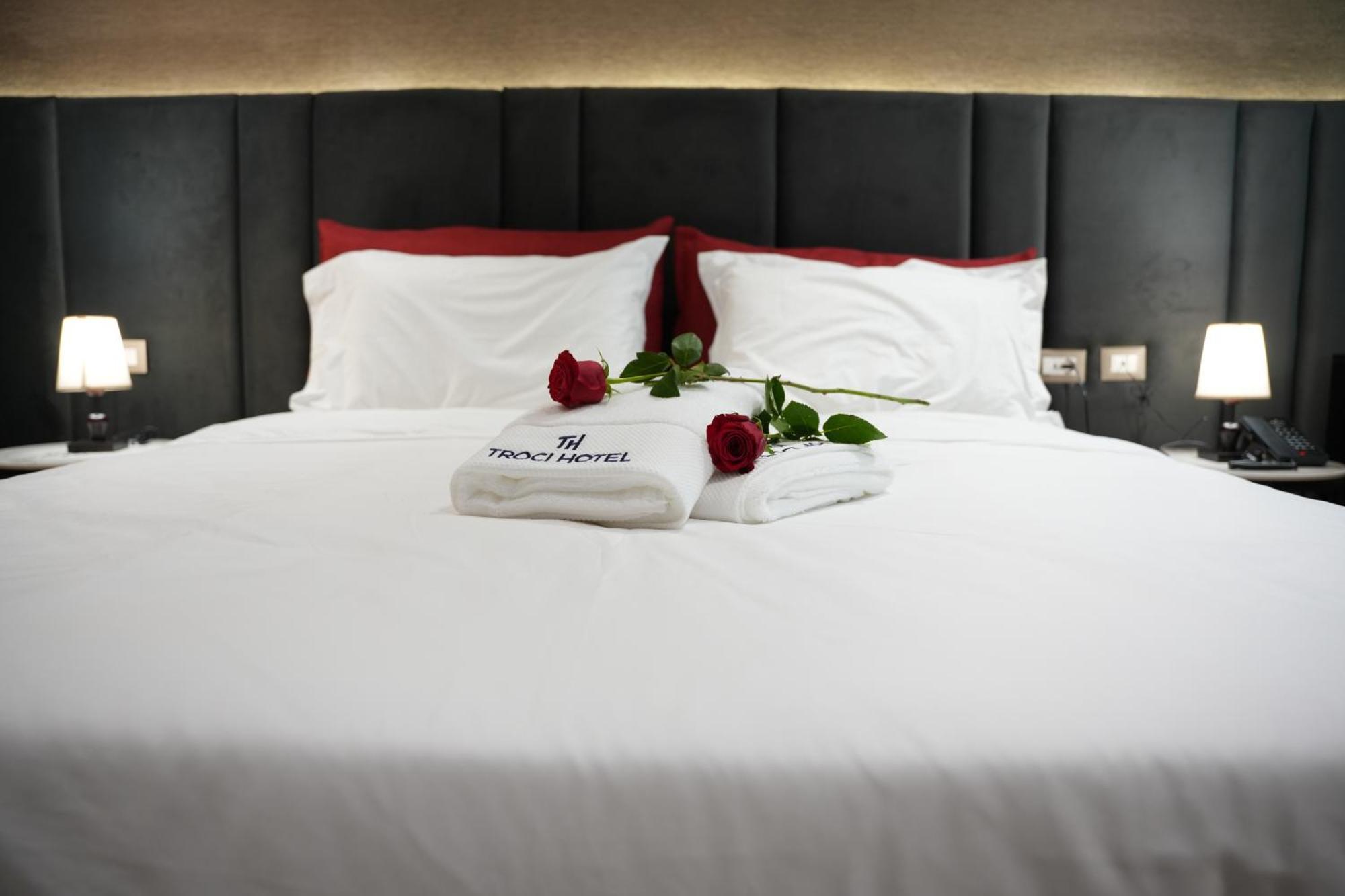 Troci Hotel Kamez Luaran gambar
